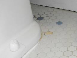 rust stains toilet fix base tile appleby